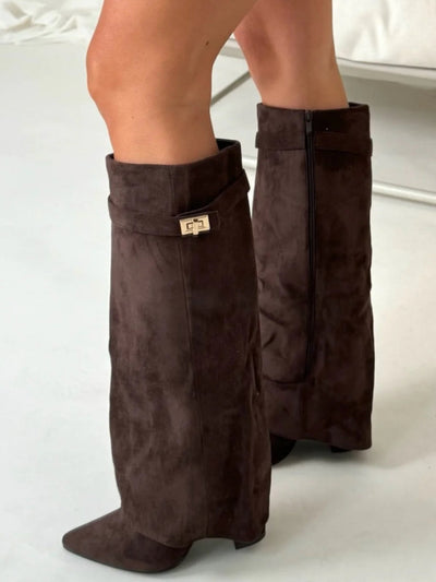 Kara Elle™ | Ausgestellte High Boots